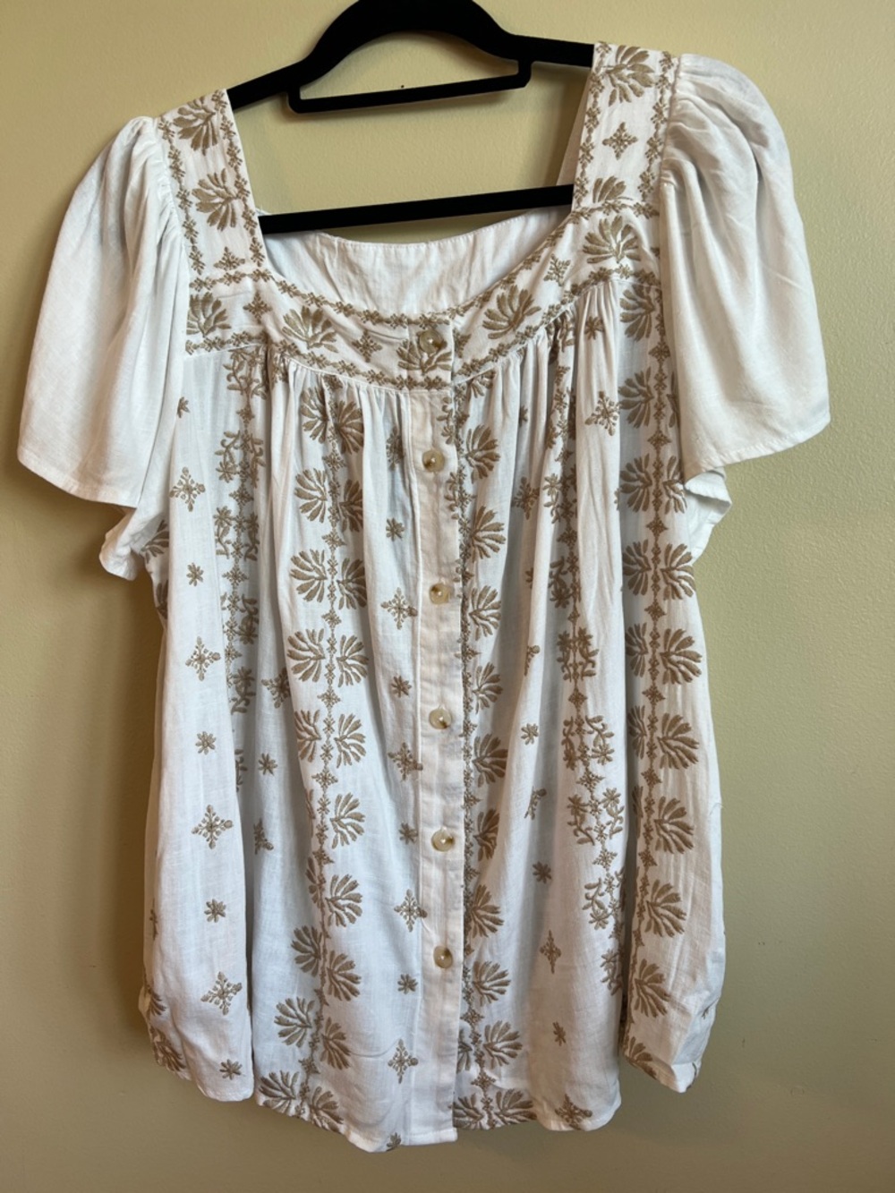 Torrid White Embroidered Linen Blend NWT Peasant Blouse 1X Flowy Spring  Boho